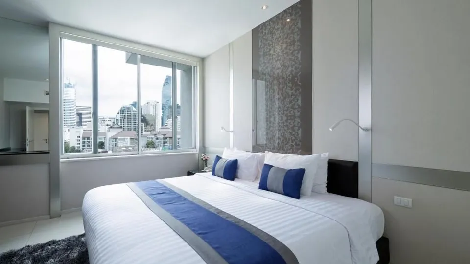 Mandarin Centre Point Hotel 4*